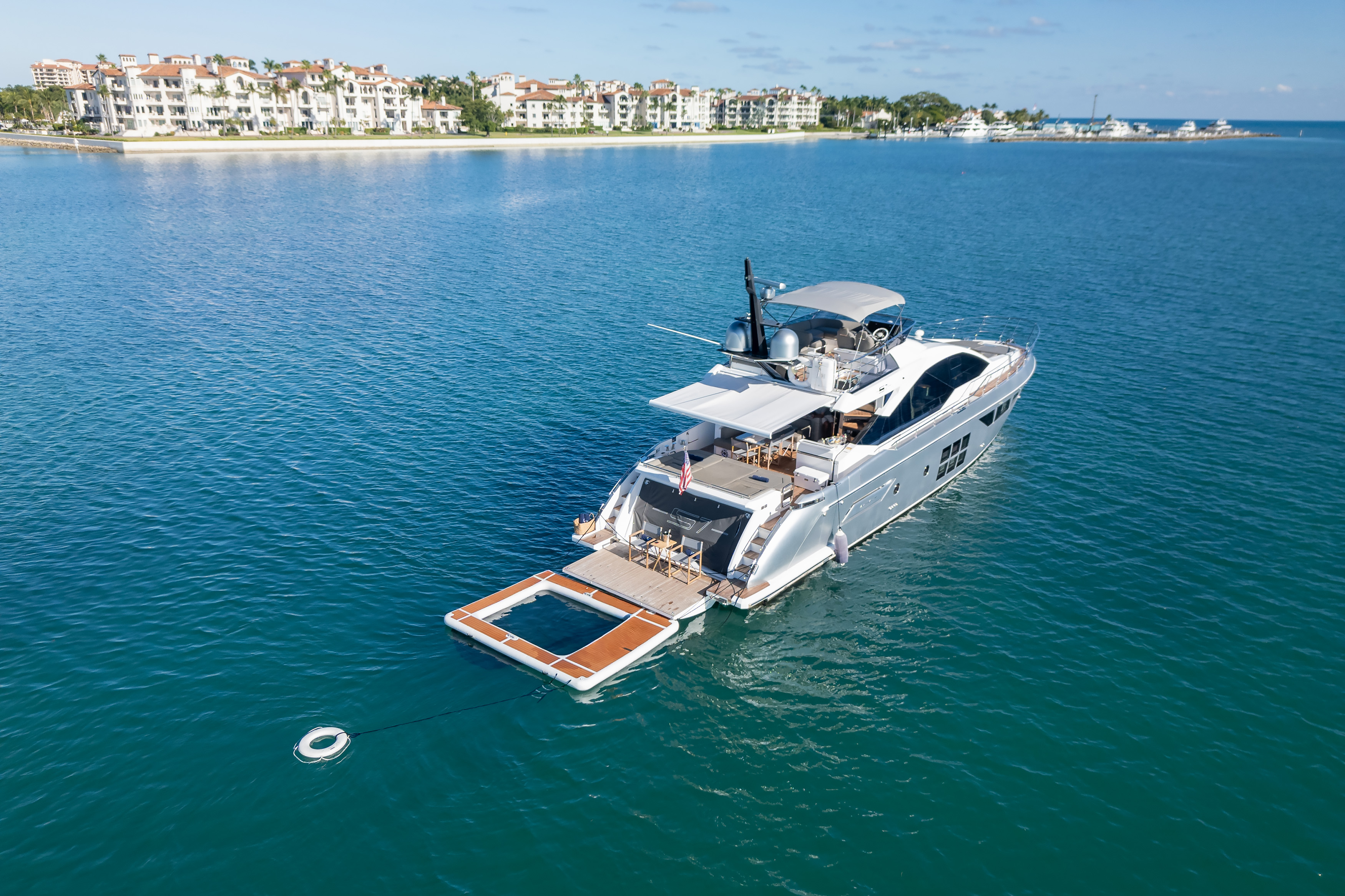 Top-down bird's eye view of the yacht